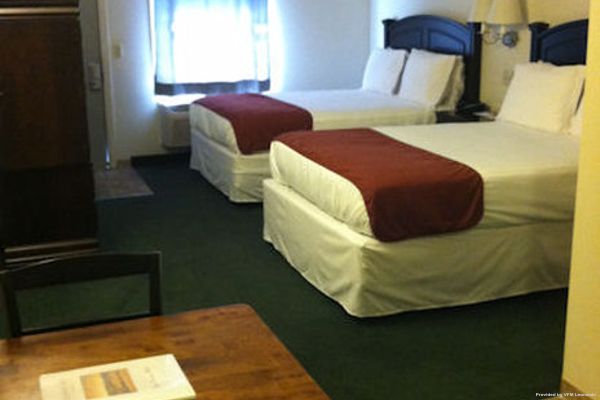 CRIMSON INN (Bridgewater)